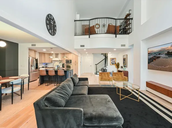 207 Shearwater Ct West image 11 of 32