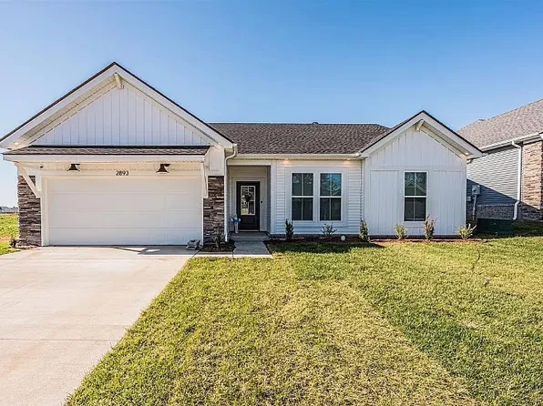 2893 Brahman Cir, Bowling Green, KY 42104