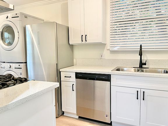 5th image of 5744 La Mirada Ave