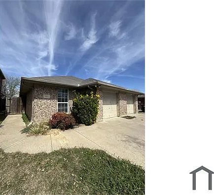 5801 Swords Dr — Photo 2