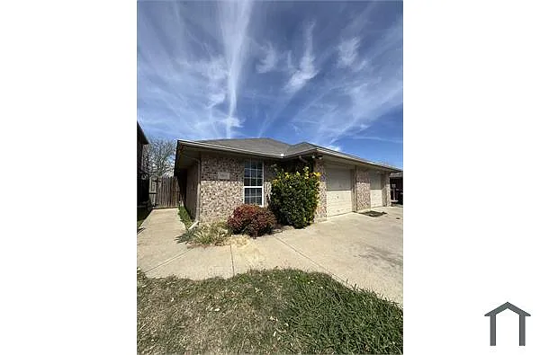 Building Photo - 5801 Swords Dr