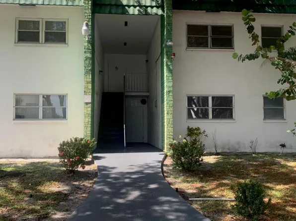 4821 NW 22nd Court NW #100, Lauderhill, FL 33313