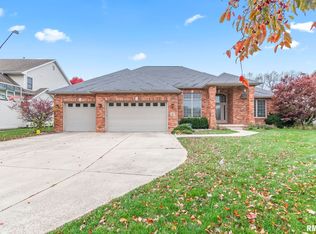 2205 Interlacken Dr, Springfield, IL 62704