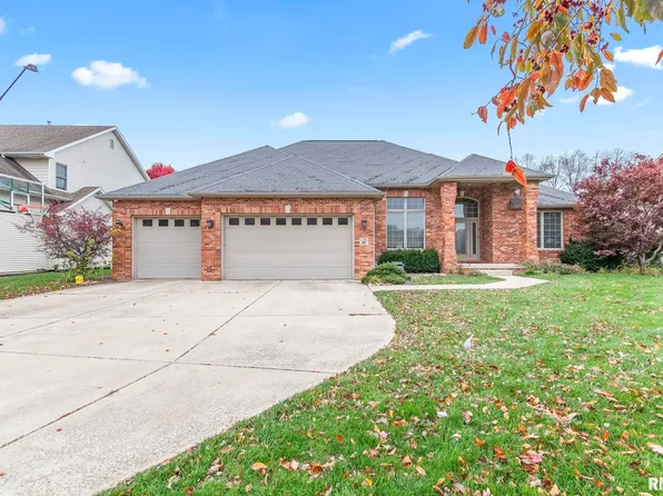 2205 Interlacken Dr, Springfield, IL 62704