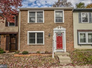 8355 Fern Leaf Ct, Springfield, VA 22153