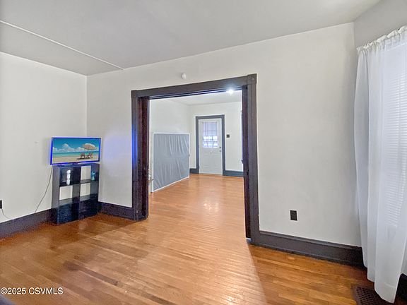 3rd image of 818 Park Ave #820