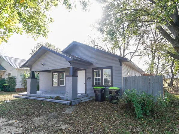 717 E 14th St, Ada, OK 74820