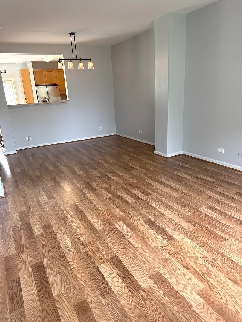 2 bed, 2.5 bath, 1679 sqft, $2,200 — Photo 4
