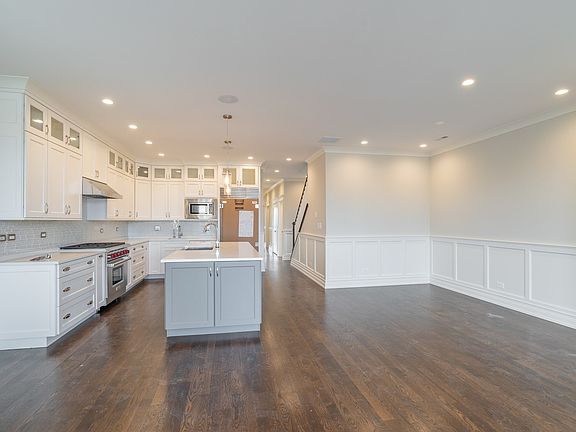 4th image of 3034 N Clybourn Ave #3