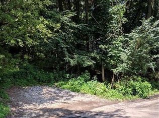 Crocus Ave, Pittsburgh, PA 15235