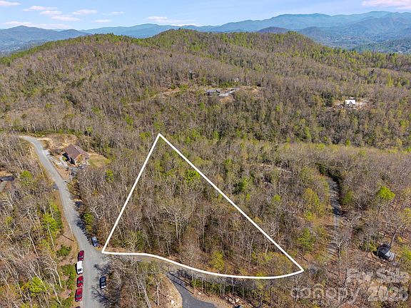 5th image of 27 Trails End Rd