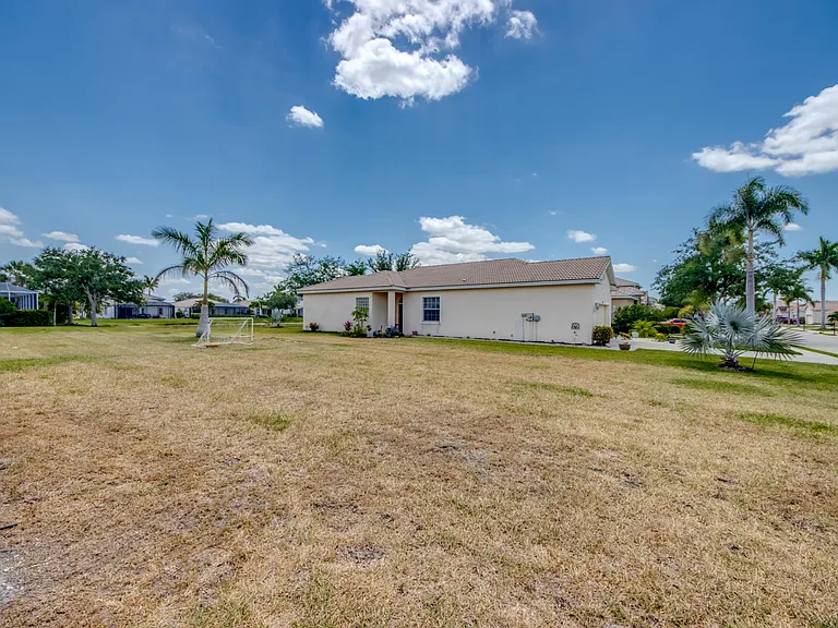 Blue Cypress Lake Ct — Photo 75