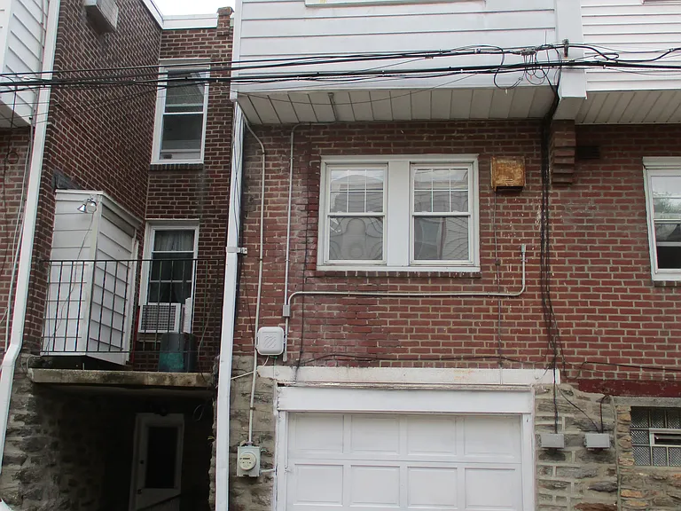 4153 Stirling St — Photo 16