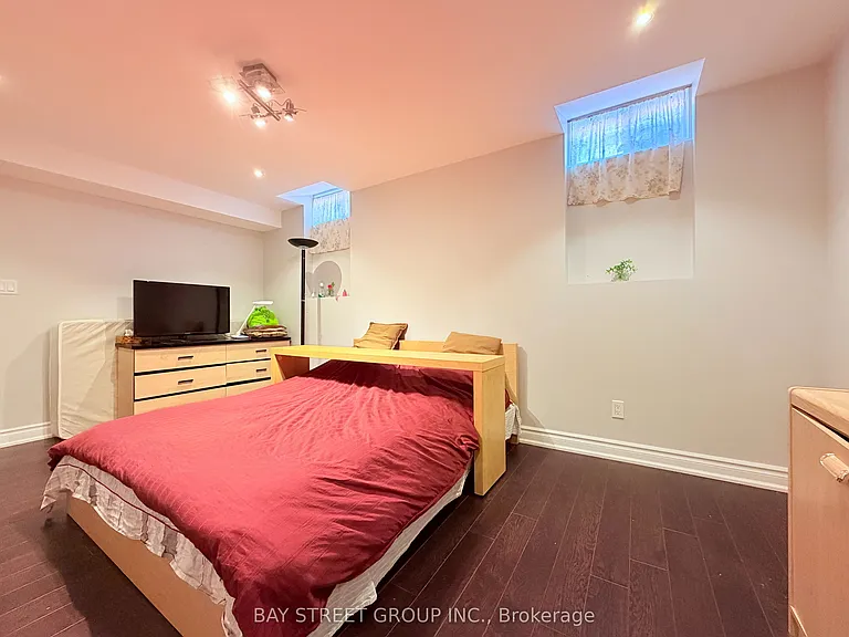 9 Saint Clare Blvd — Photo 39