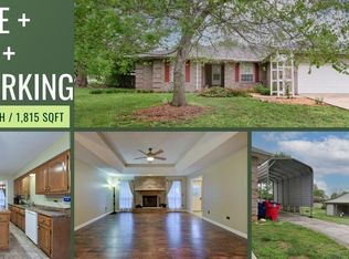706 N 38th St, Nixa, MO 65714