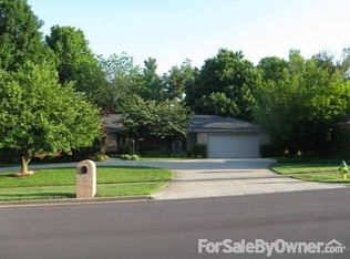 900 Turkey Foot Rd, Lexington, KY 40502