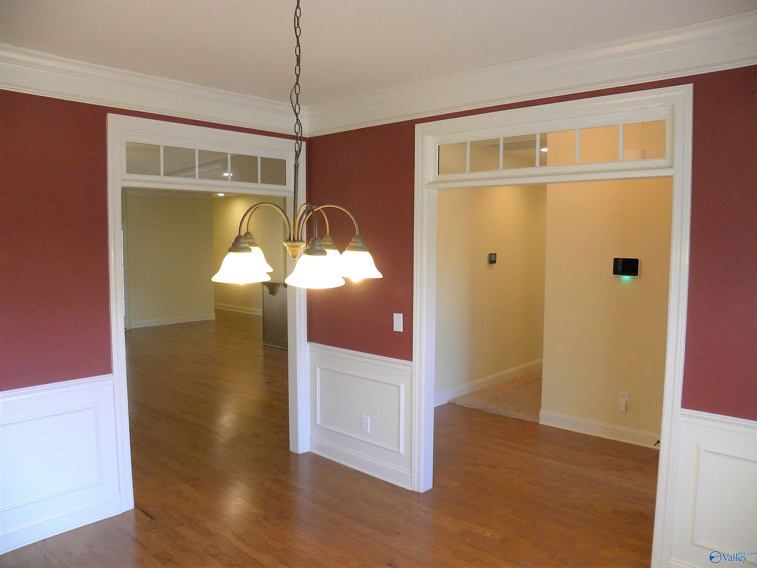 3 bed, 2.0 bath, 2100 sqft, $2,150 — Photo 4