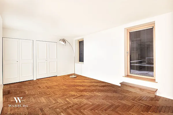 Rented by Warburg | media 1