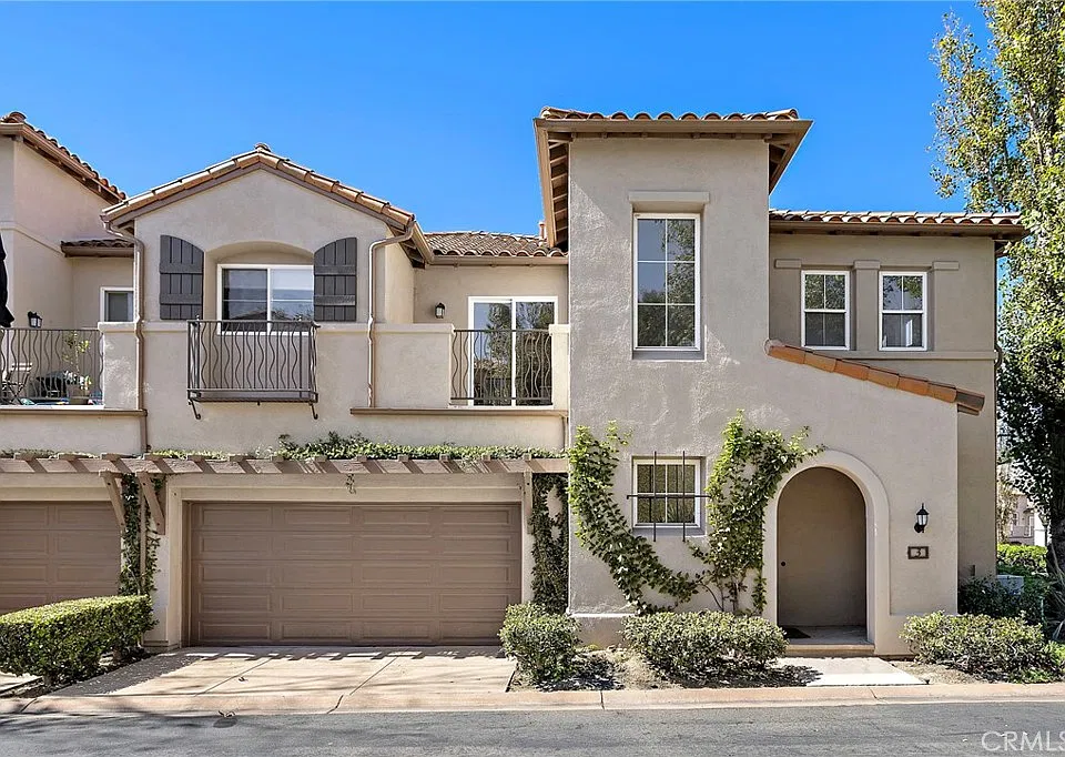 3 Merano Ct