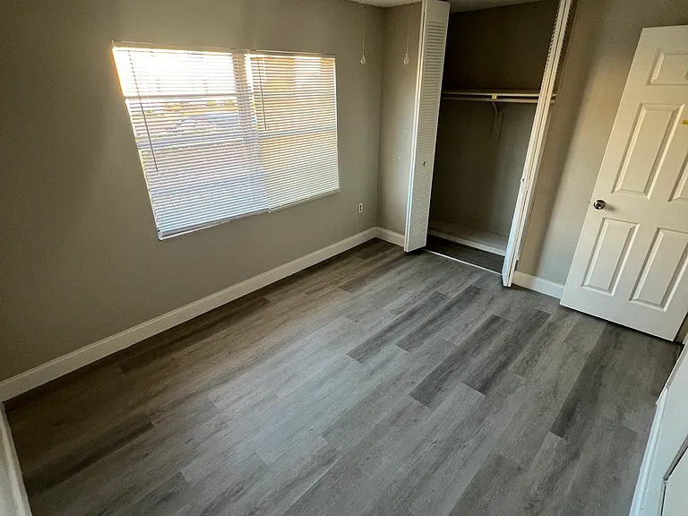 1912 Honour Rd #2 — Photo 18
