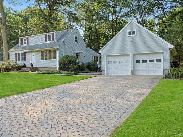 60 Van Buren Street, Pearl River, NY 10965