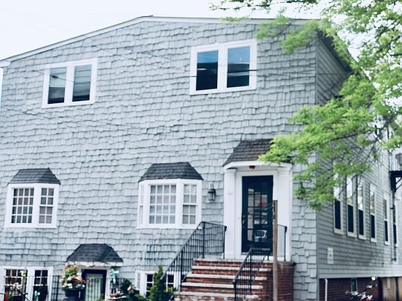 2nd image of 118 Pleasant St #31