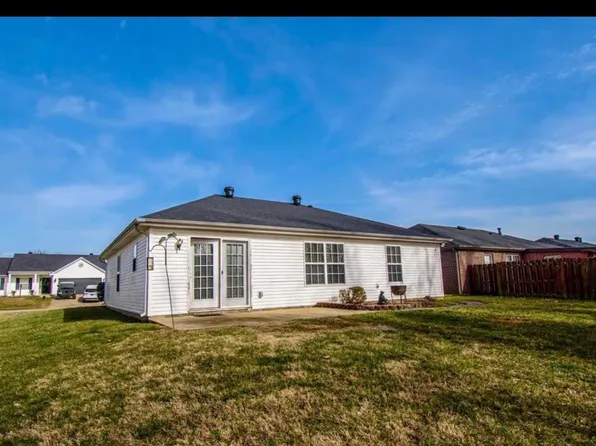 2660 Landing Ter, Owensboro, KY 42303