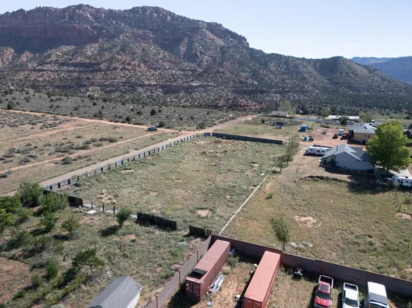 985 N Elm St, Hildale, UT 84784