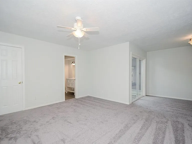 13814 Lynnwood Ln — Photo 16