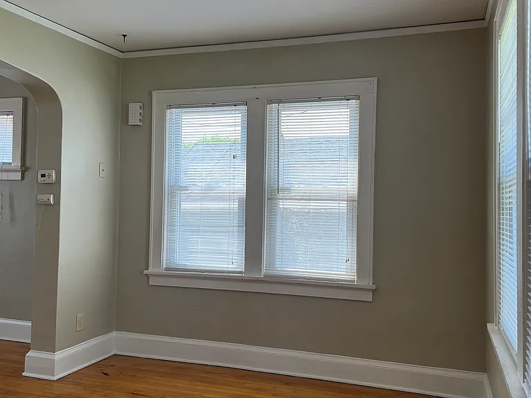 2223 E Vollmer Ave — Photo 7