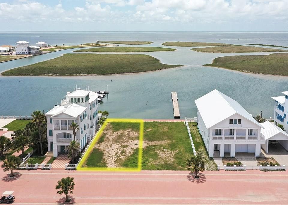 1st image of 8403 Marina Dr