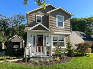 1025 Snyder Rd, East Lansing, MI 48823