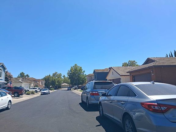5th image of 8455 Amaryllis Ct