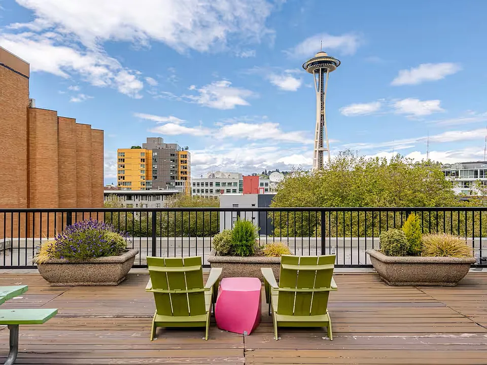 425 Vine St #504