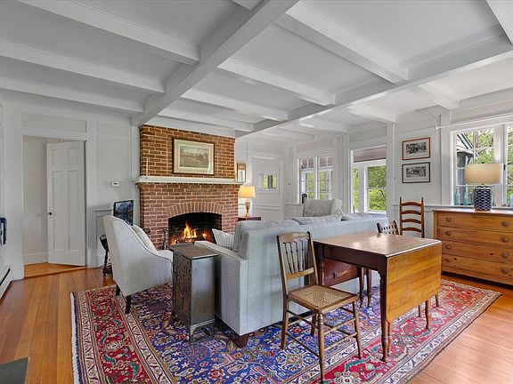 4th image of 21 Quaker Road