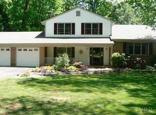 742 Lake Vista Dr, Forest, VA 24551