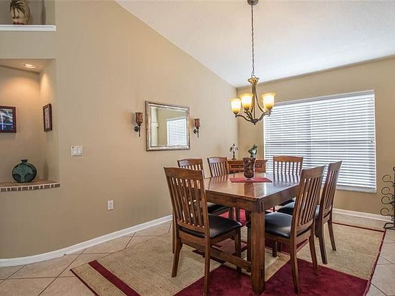 4th image of 2527 Clareside Dr