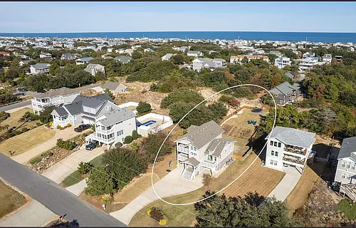 3515 Bay Dr Photo 1