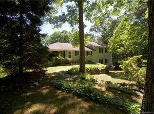 177 Cedar Ln, Beacon Falls, CT 06403