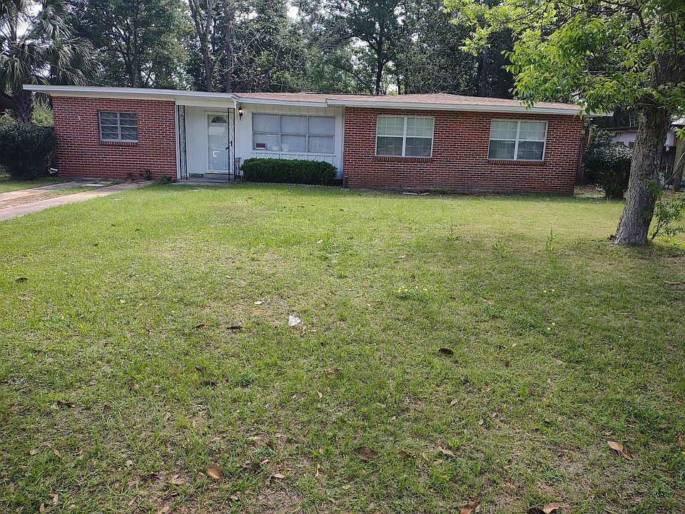 1st image of 1011 E Madison Dr