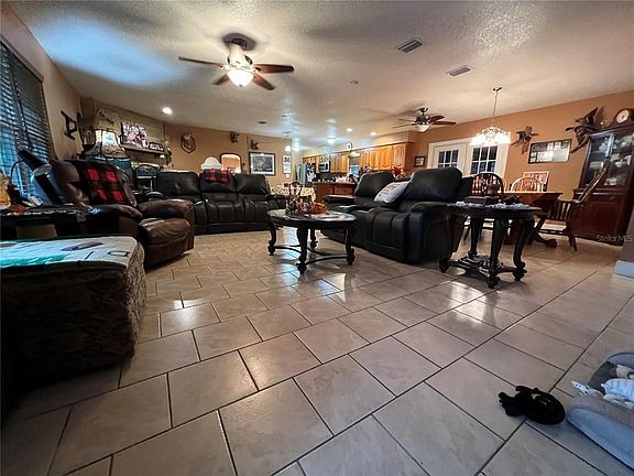 2nd image of 305 SW Randall Ter