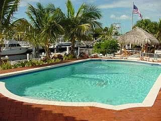 3rd image of 407 Laguna Ky