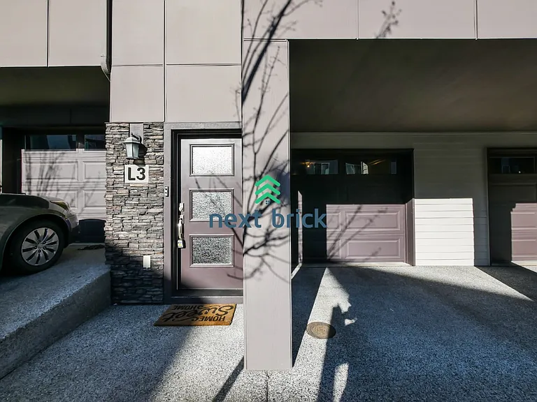 15720 Meadow Rd #M5 — Photo 2