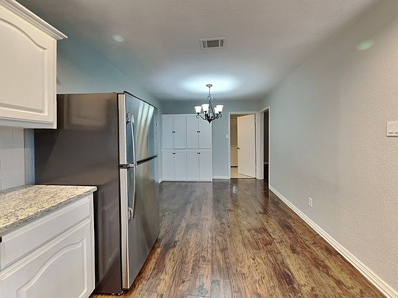 4th image of 7621 Nutwood Pl