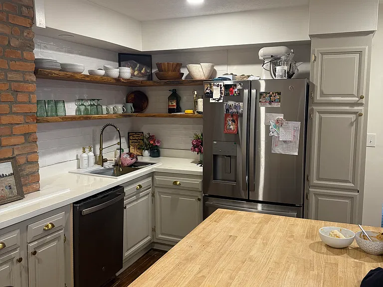 2015 Bank St #1F — Photo 4