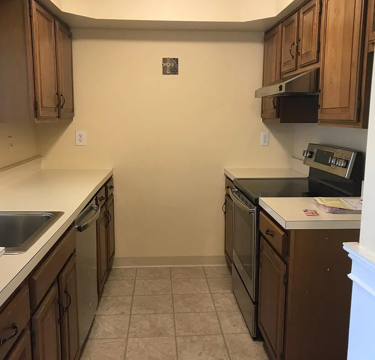 2 bed, 950 sqft, $2,300 — Photo 2