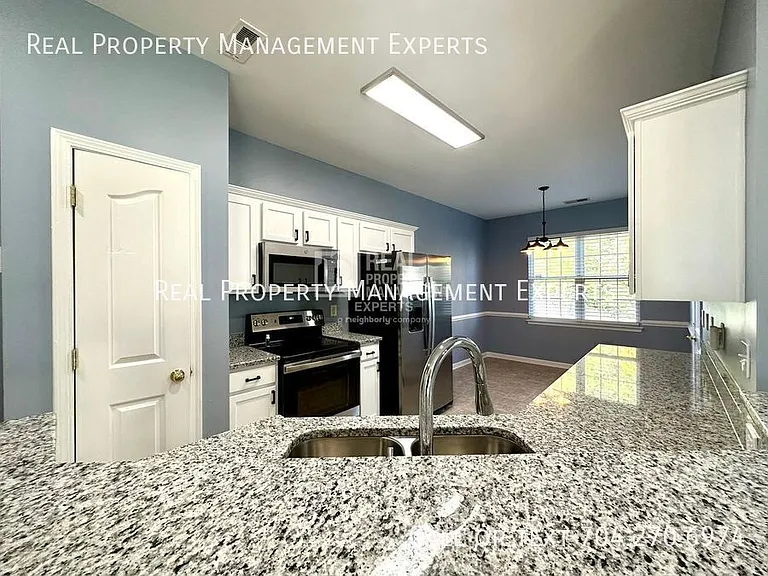 8815 Firestreak Dr — Photo 5