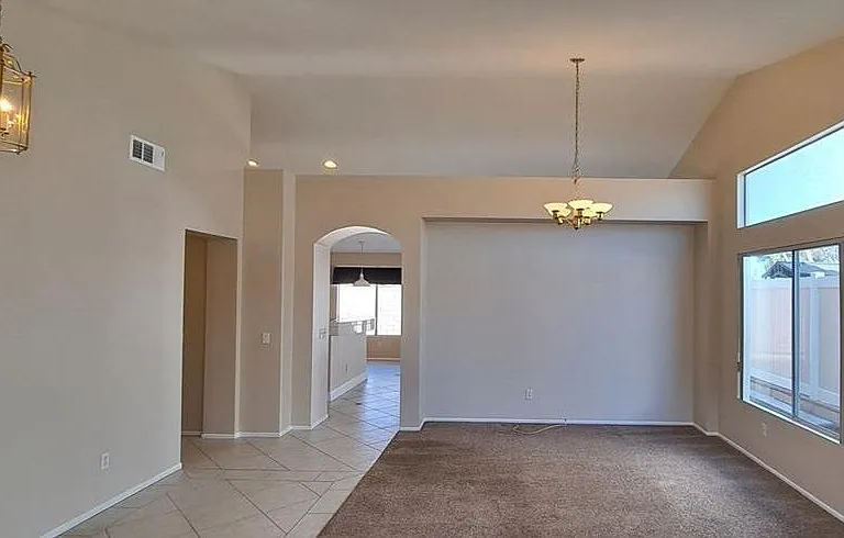 832 Homestead Rd — Photo 5