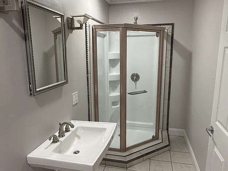 1011 Greystone Cir — Photo 55