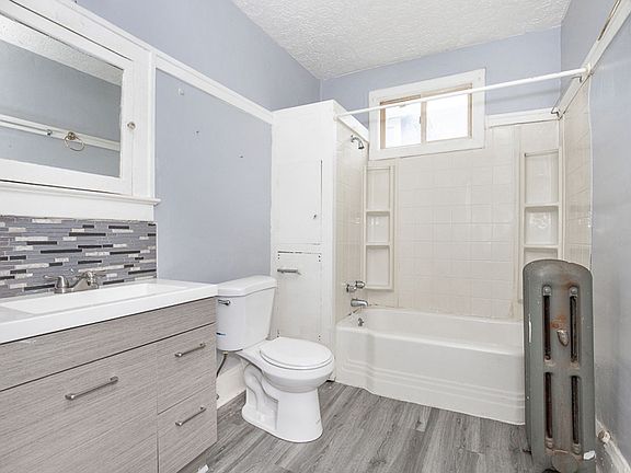 4th image of 2827 Avondale Ave #2